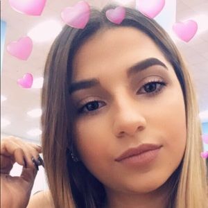 Meet your Posher, Daphne